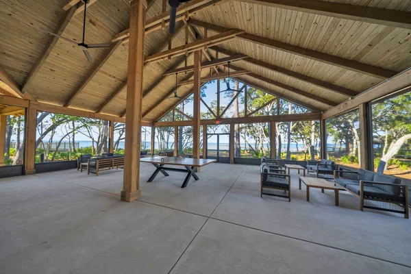 $579,999 | 18 Canopy Cove, Freeport, FL 32439