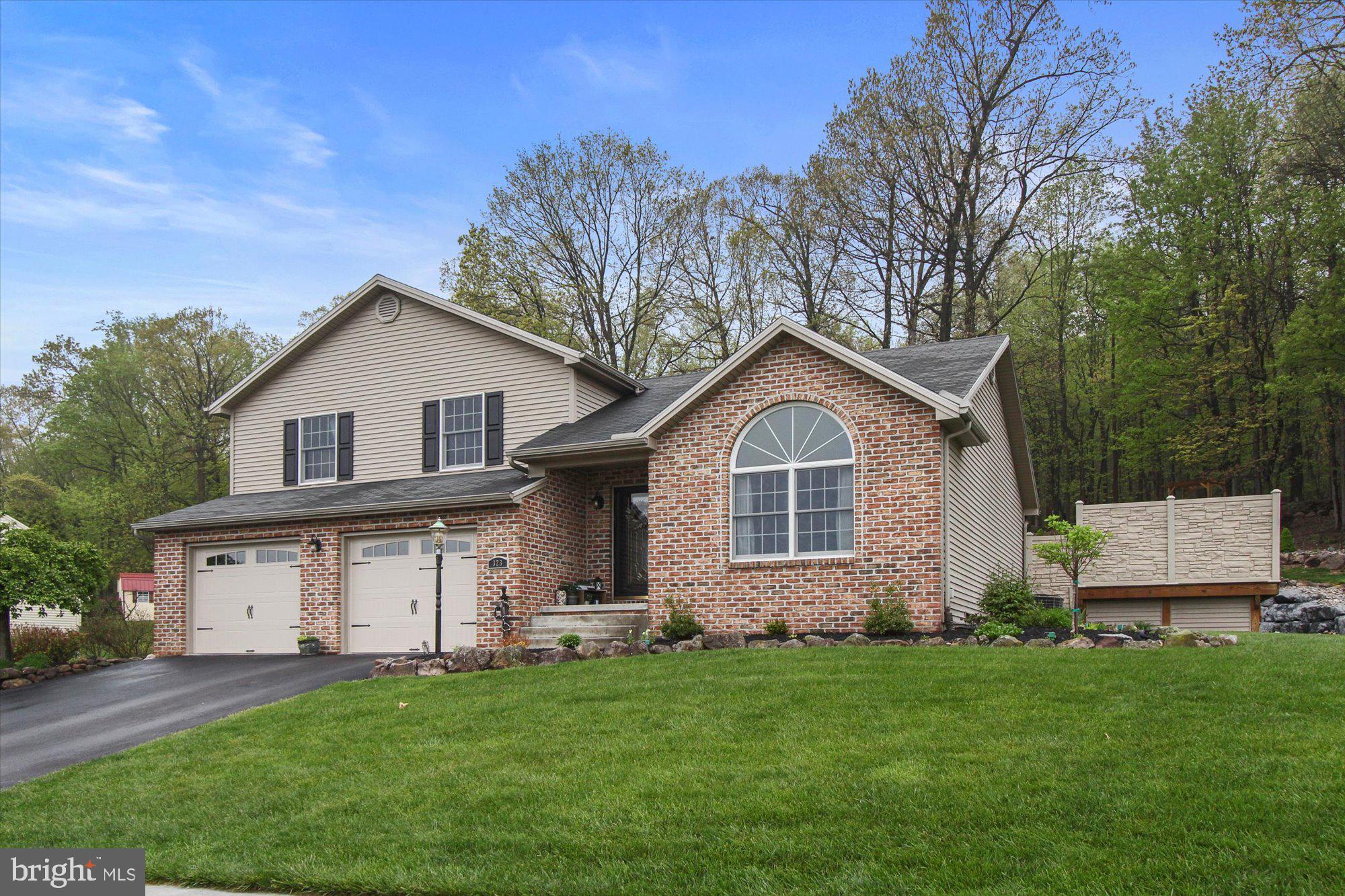 323 Big Spring Road Etters, PA 17319 - Photo 3 of 34 Gallery Image 3