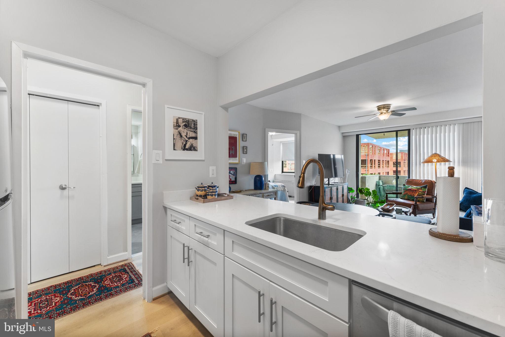 4141 North Henderson Road, Unit 614 Arlington, VA 22203 - Photo 5 of 50