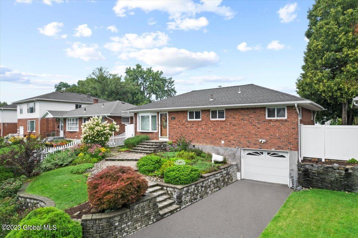 181 Ridgefield Street Albany, NY 12208 - Photo 1 of 27 01-DJI_0895