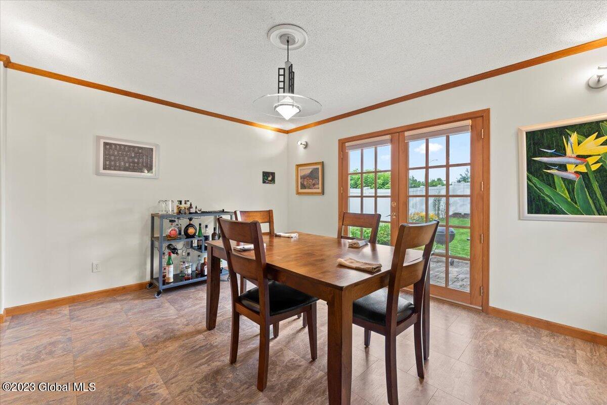 181 Ridgefield Street Albany, NY 12208 - Photo 14 of 27 22-DOD01807