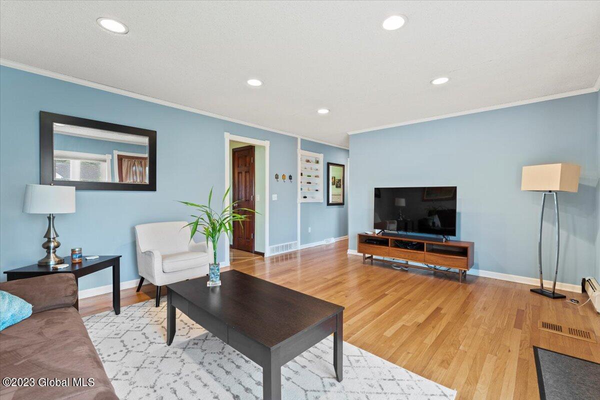 181 Ridgefield Street Albany, NY 12208 - Photo 8 of 27 08-DOD01765