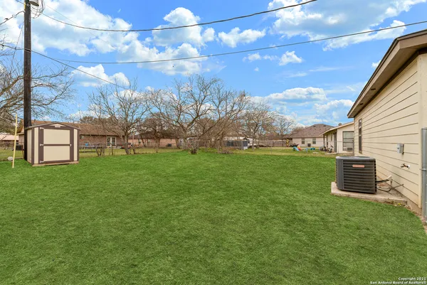 $1,395 | 1534 Lahn Road, New Braunfels, TX 78130