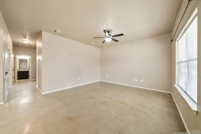 $1,500 | 1534 Lahn Road, New Braunfels, TX 78130