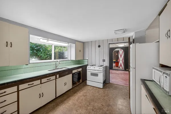 $1,545,000 | 1450 Timberhill Road, Santa Rosa, CA 95401