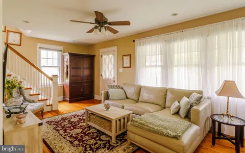$595,000 | 8112 Flourtown Avenue, Wyndmoor, PA 19038