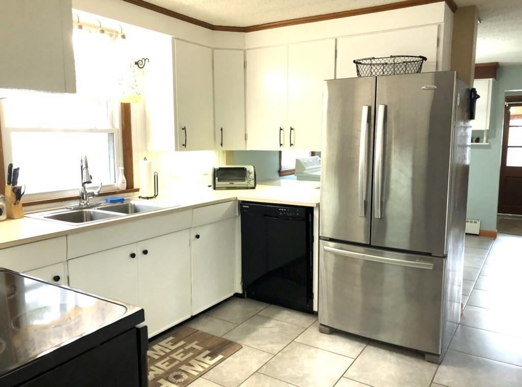 18 George Loomis Road Southwick, MA 01077 - Photo 4 of 25 Gallery Image 4