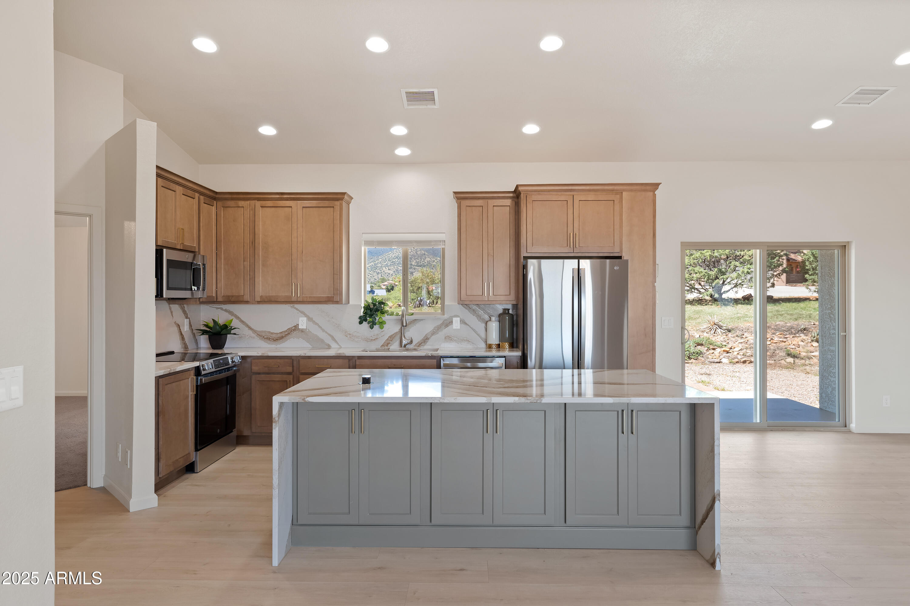 5027 South Whitewing Road Sierra Vista, AZ 85650 - Photo 22 of 68 GE Appliances