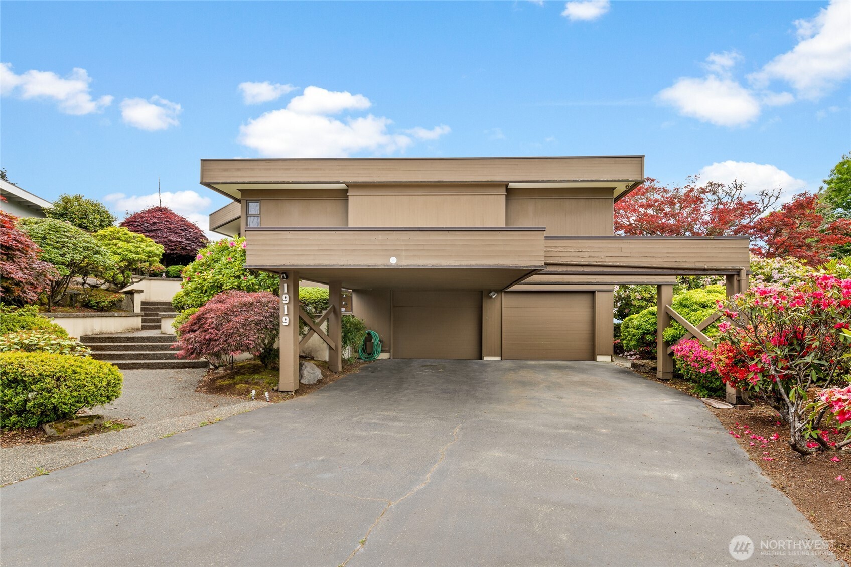 1919 Southwest Cove Point Road Burien, WA 98146 - Photo 6 of 29