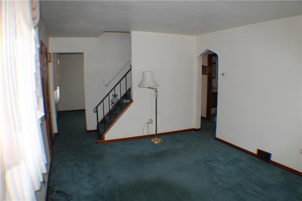 3583 Middleboro Road Pittsburgh, PA 15234 - Photo 4 of 22 Gallery Image 4