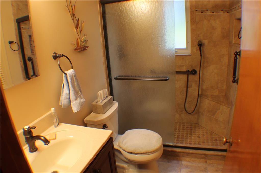3583 Middleboro Road Pittsburgh, PA 15234 - Photo 8 of 22 Gallery Image 8