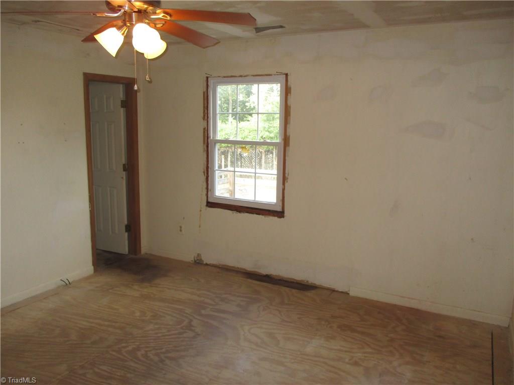 204 Cameron Road Lexington, NC 27295 - Photo 32 of 50 Gallery Image 32