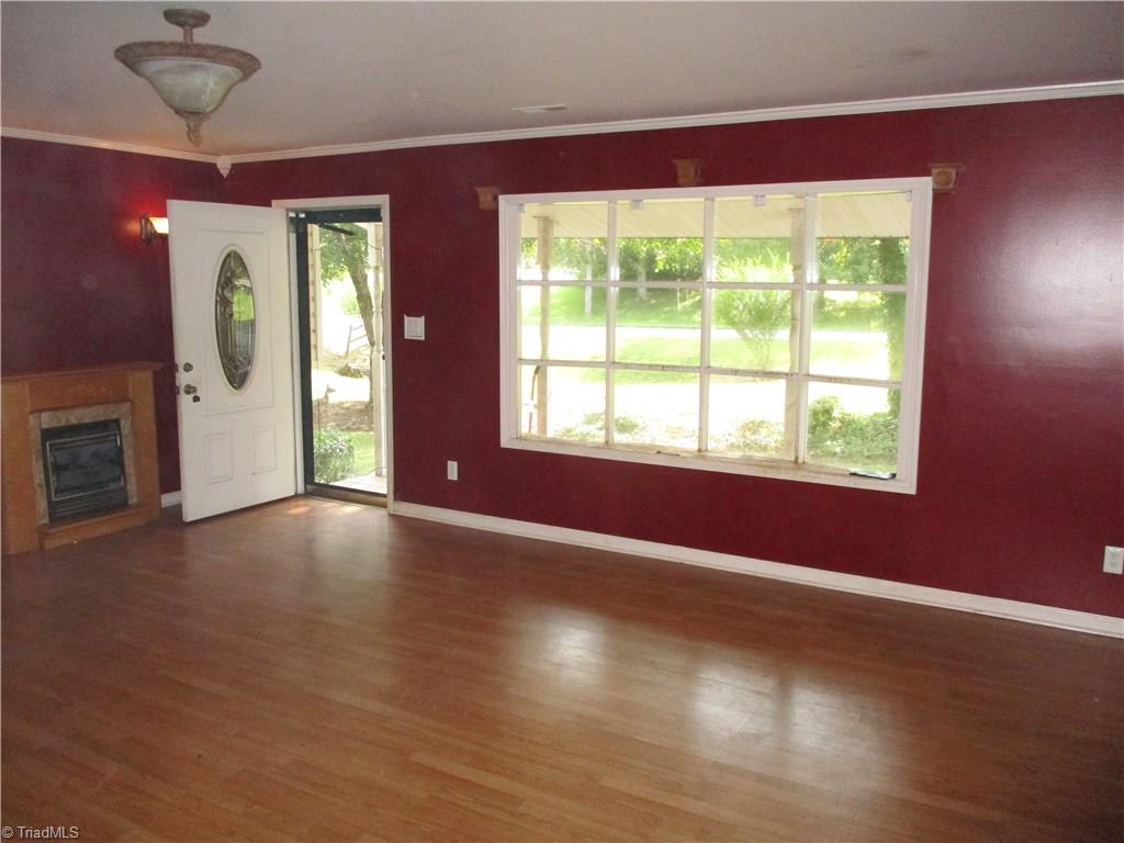 204 Cameron Road Lexington, NC 27295 - Photo 8 of 50 Gallery Image 8
