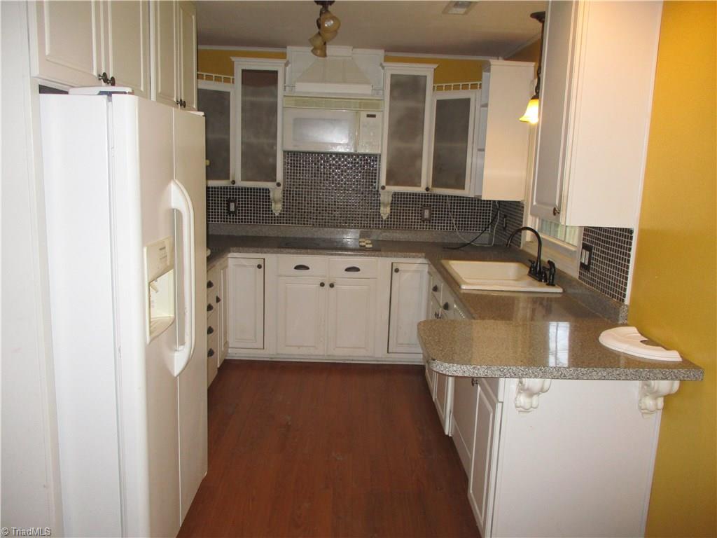 204 Cameron Road Lexington, NC 27295 - Photo 9 of 50 Gallery Image 9