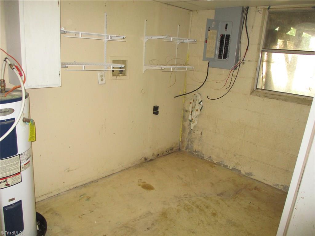 204 Cameron Road Lexington, NC 27295 - Photo 10 of 50 Gallery Image 10