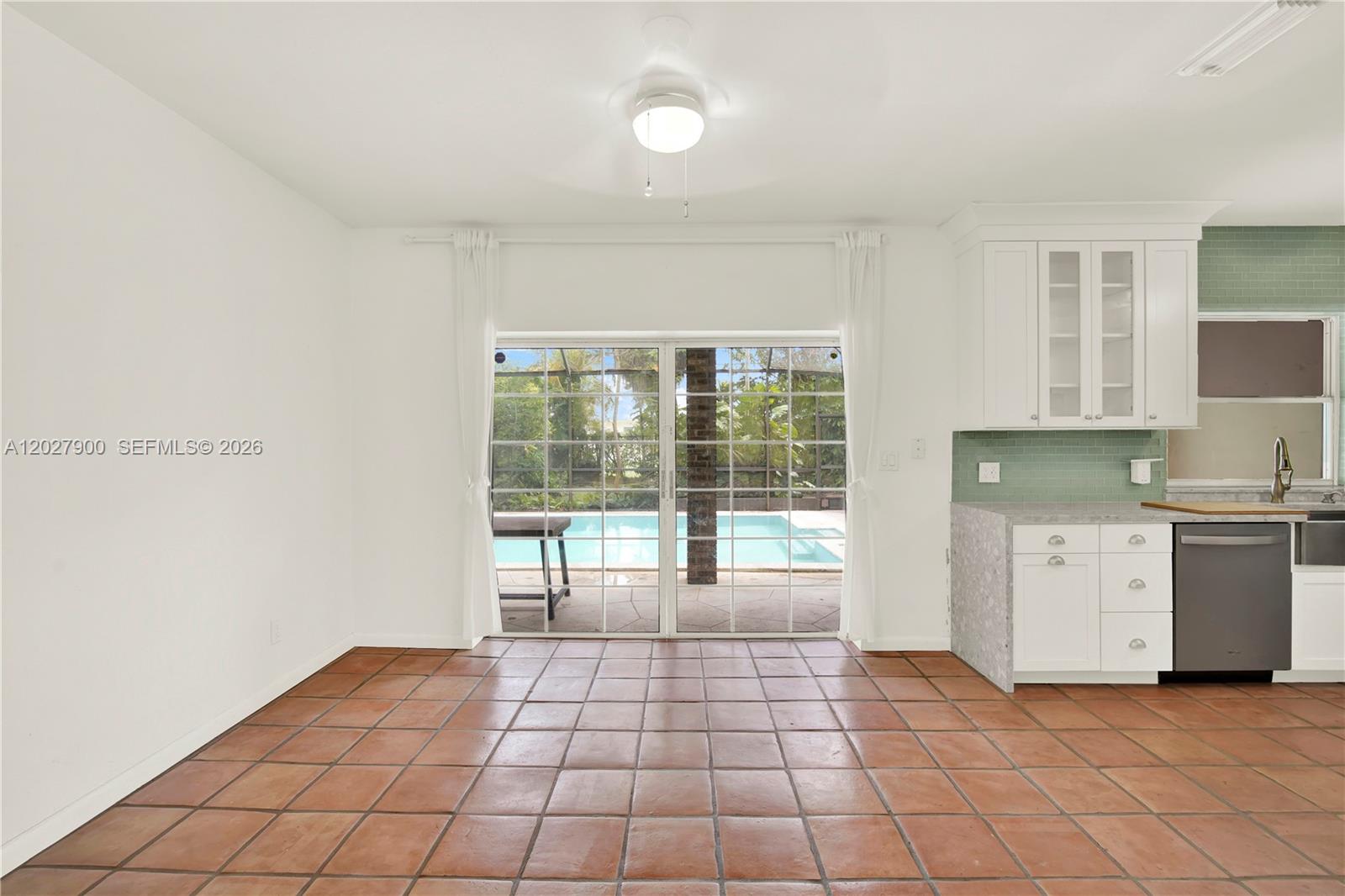 6980 Southwest 104th Street Pinecrest, FL 33156 - Photo 13 of 42