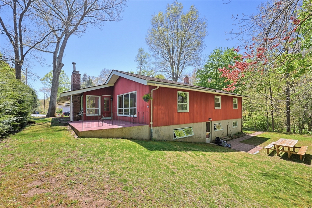 21 Daggett Road Attleboro, MA 02703 - Photo 35 of 39