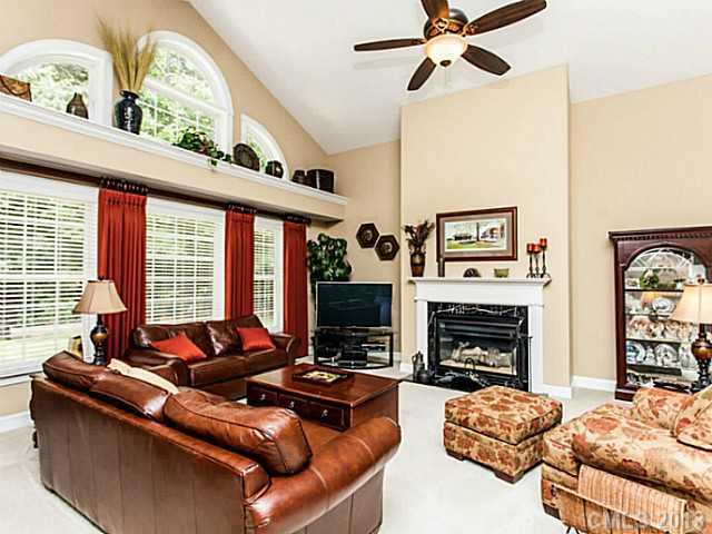 4427 Augusta Ridge Court, Unit 163 Denver, NC 28037 - Photo 5 of 16 Gallery Image 5