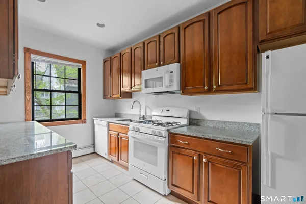 $3,600 | 623 Whitney Avenue, Unit 4, New Haven, CT 06511