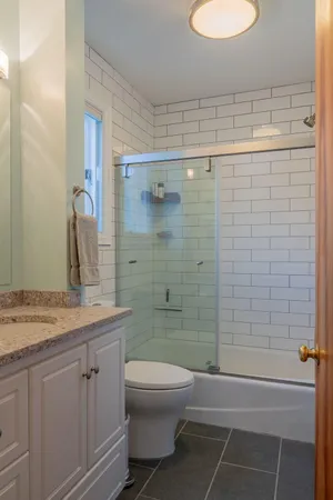 $1,295,000 | 29 South Freeport Road, Freeport, ME 04032