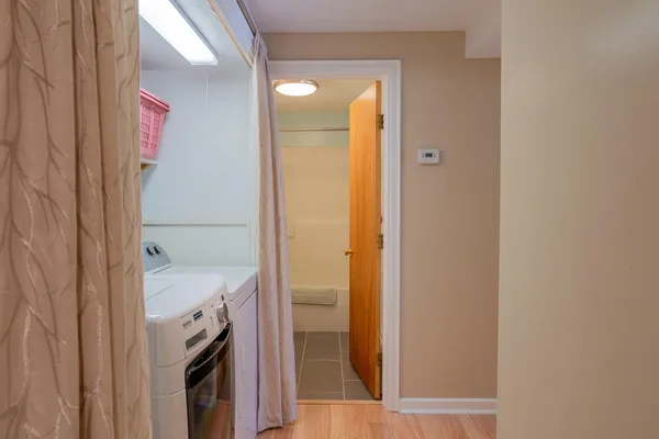 $1,295,000 | 29 South Freeport Road, Freeport, ME 04032