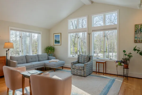 $1,295,000 | 29 South Freeport Road, Freeport, ME 04032