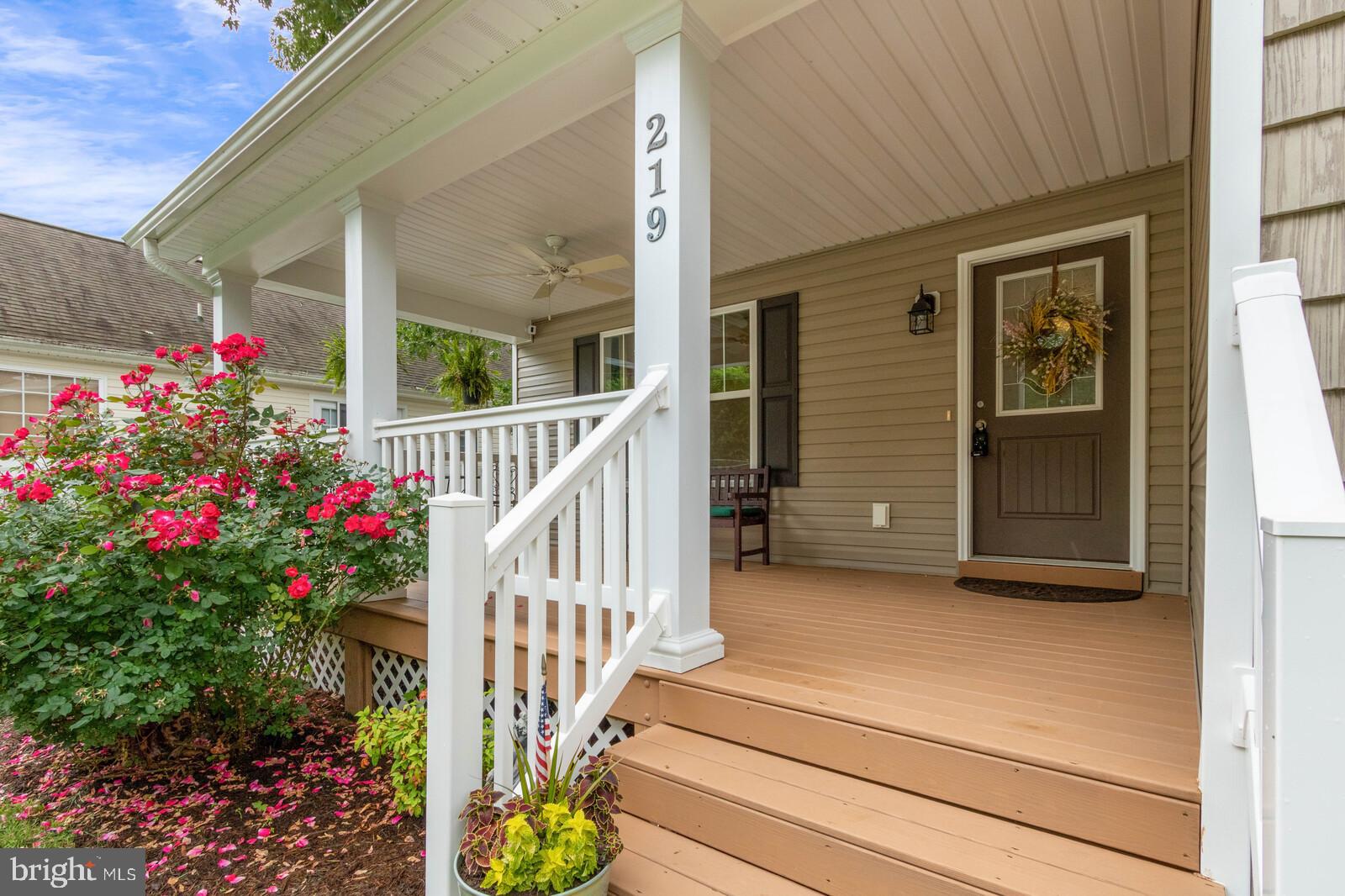 219 Rolando Drive Colonial Beach, VA 22443 - Photo 4 of 43 Power washed and stained.
