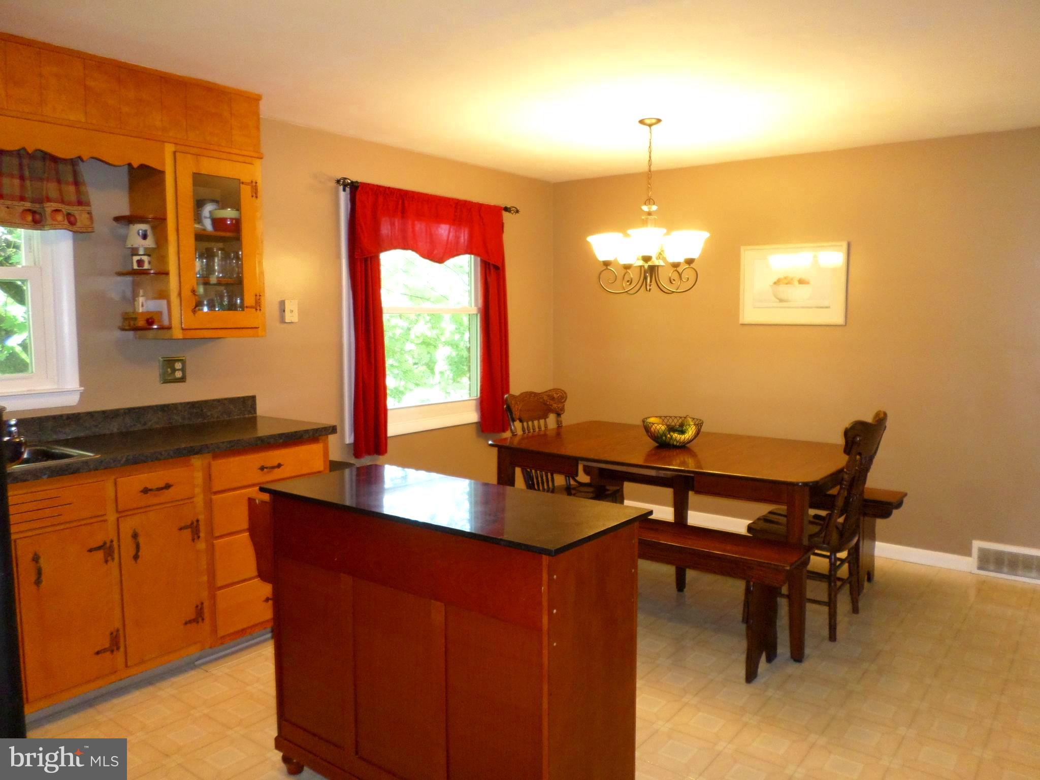 1721 Hancock Boulevard Reading, PA 19607 - Photo 11 of 28 Gallery Image 11