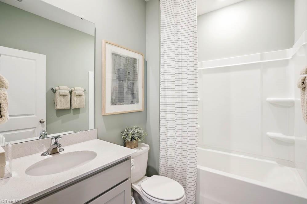 1311 Quarry Club Road, Unit 229 Graham, NC 27253 - Photo 16 of 34 Gallery Image 16