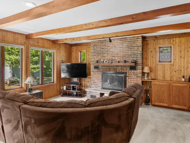 $349,900 | 5010 South 8th Street, Wilson, WI 53081