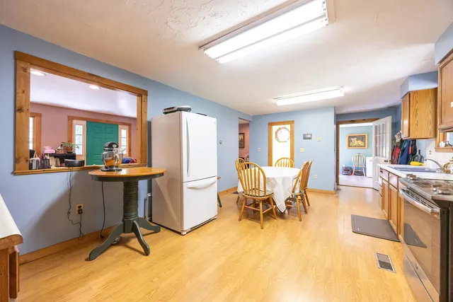 $330,000 | 823 Country Land Drive, Haverhill, NH 03774