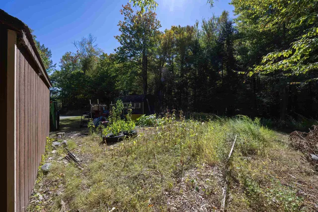 $330,000 | 823 Country Land Drive, Haverhill, NH 03774