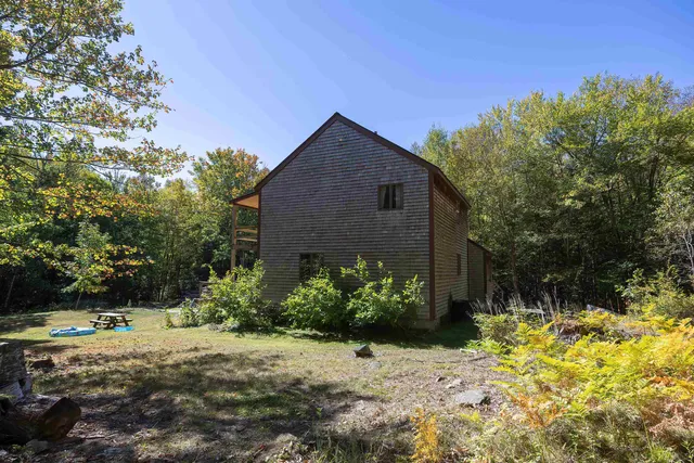 $330,000 | 823 Country Land Drive, Haverhill, NH 03774