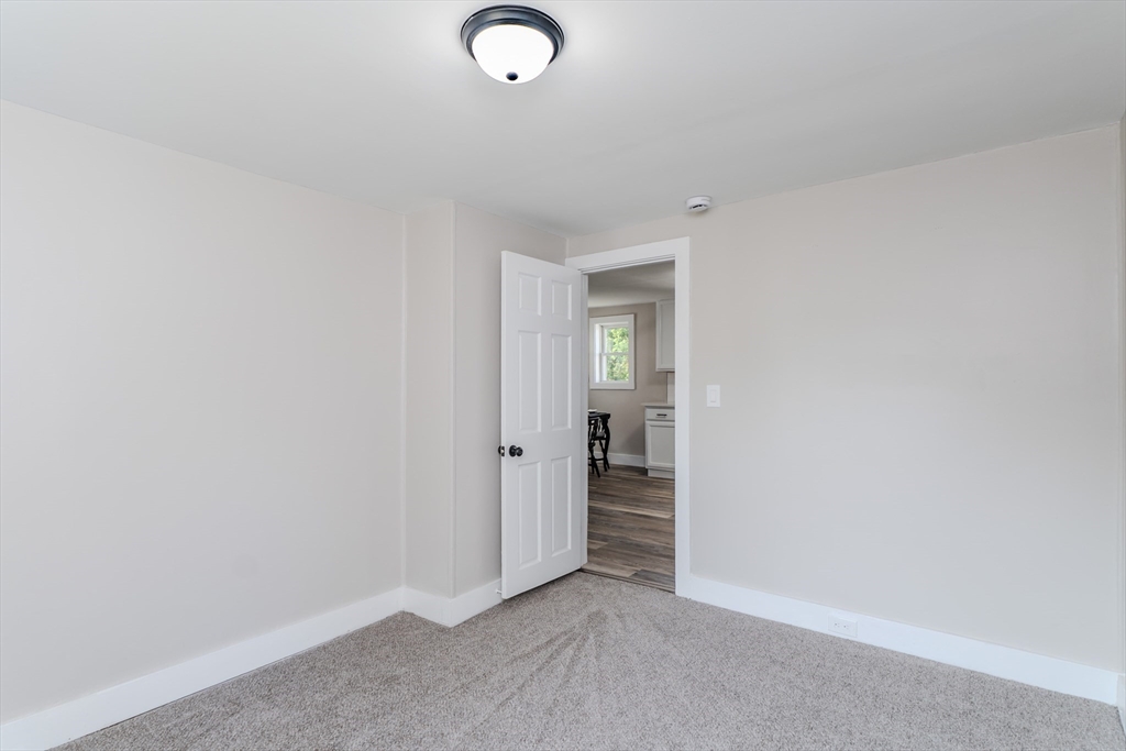 7 Second Avenue Ware, MA 01082 - Photo 11 of 27