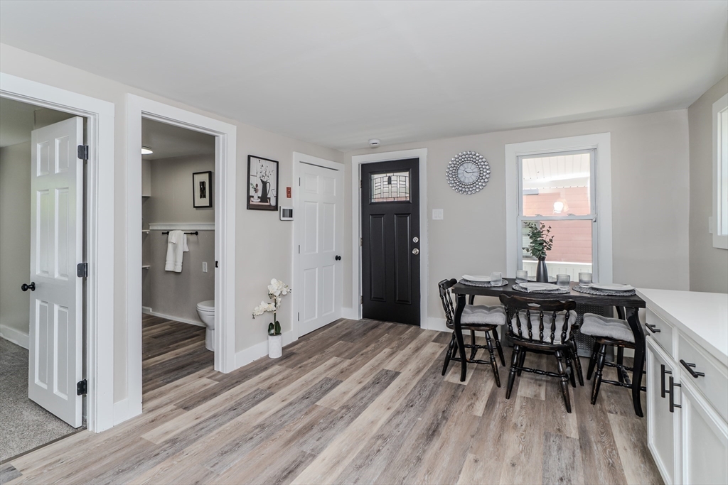 7 Second Avenue Ware, MA 01082 - Photo 4 of 27