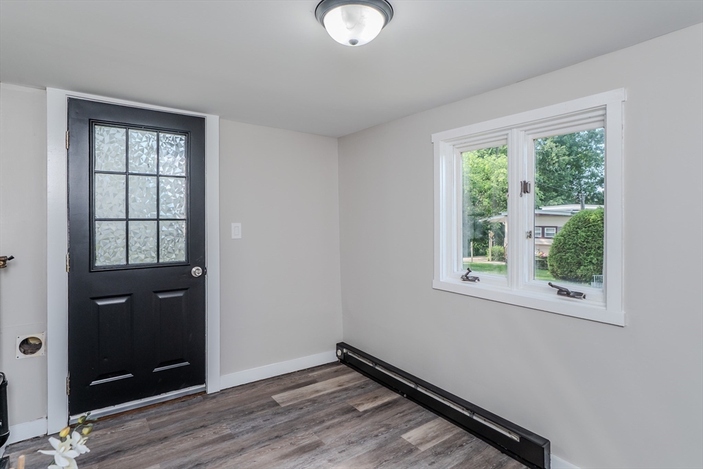 7 Second Avenue Ware, MA 01082 - Photo 10 of 27