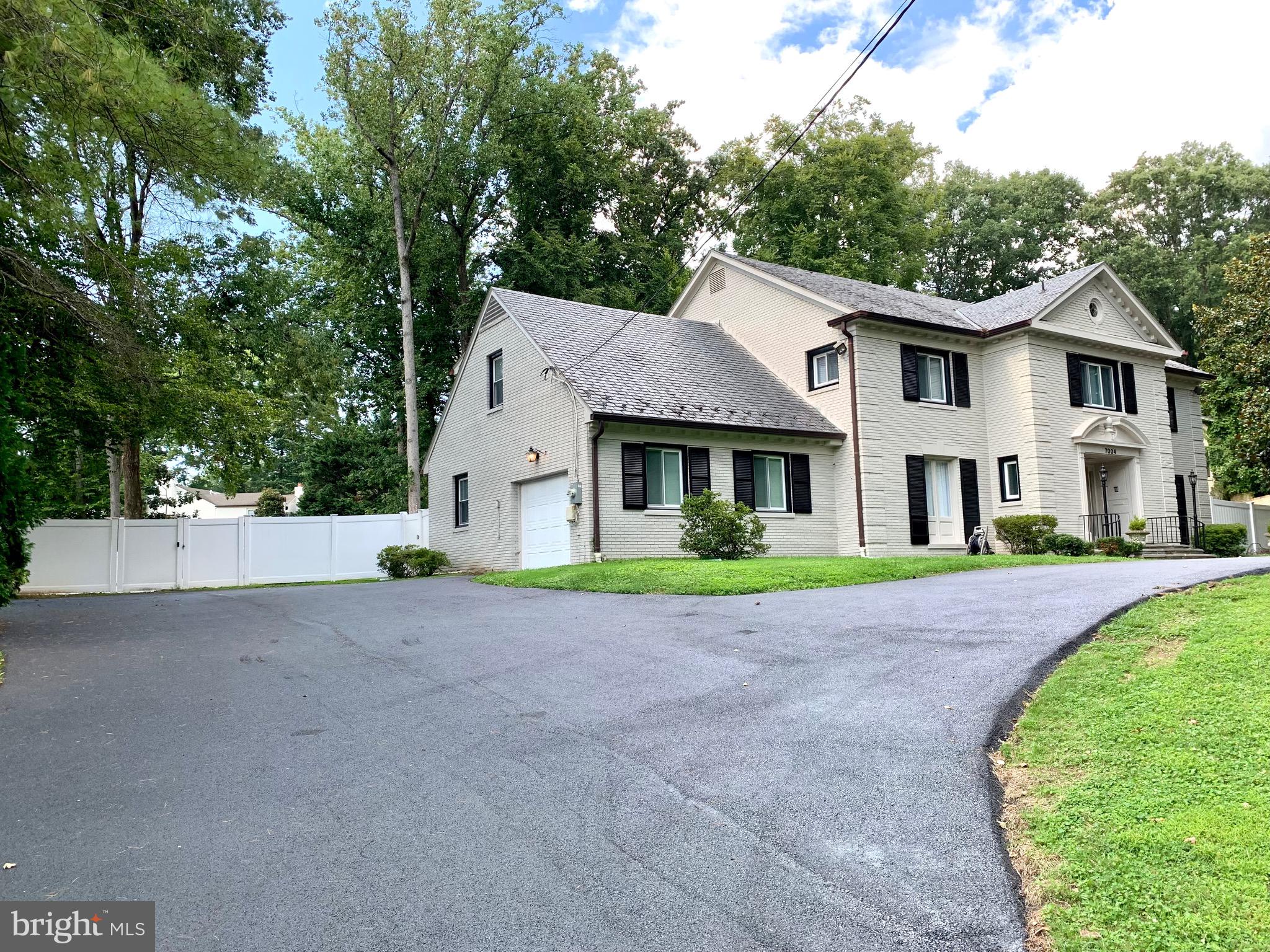 7004 Nevis Road Bethesda, MD 20817 - Photo 2 of 26