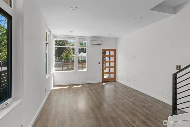 $595,000 | 1058 South Cloverdale Street, Unit C, Seattle, WA 98108