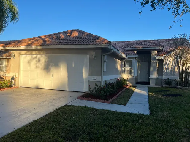 $3,300 | 1275 East Lancewood Place, Delray Beach, FL 33445