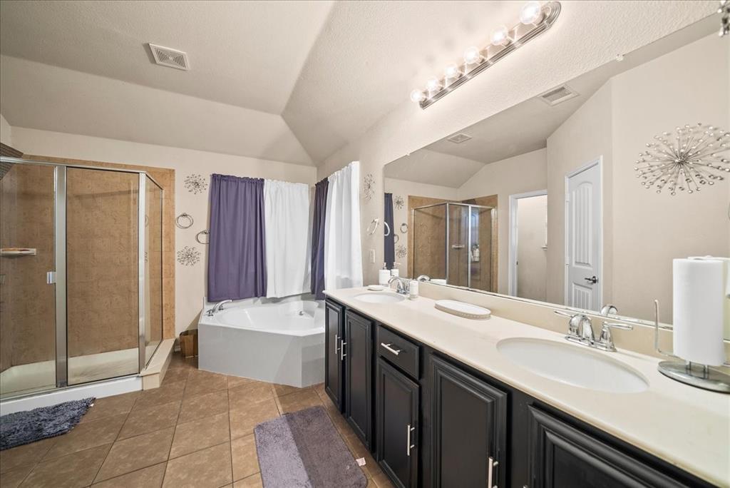 2001 Woodmere Drive Lancaster, TX 75134 - Photo 19 of 28
