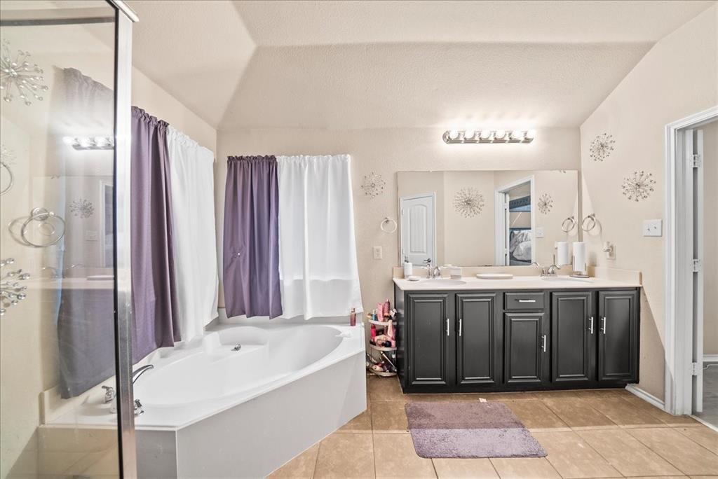 2001 Woodmere Drive Lancaster, TX 75134 - Photo 21 of 28