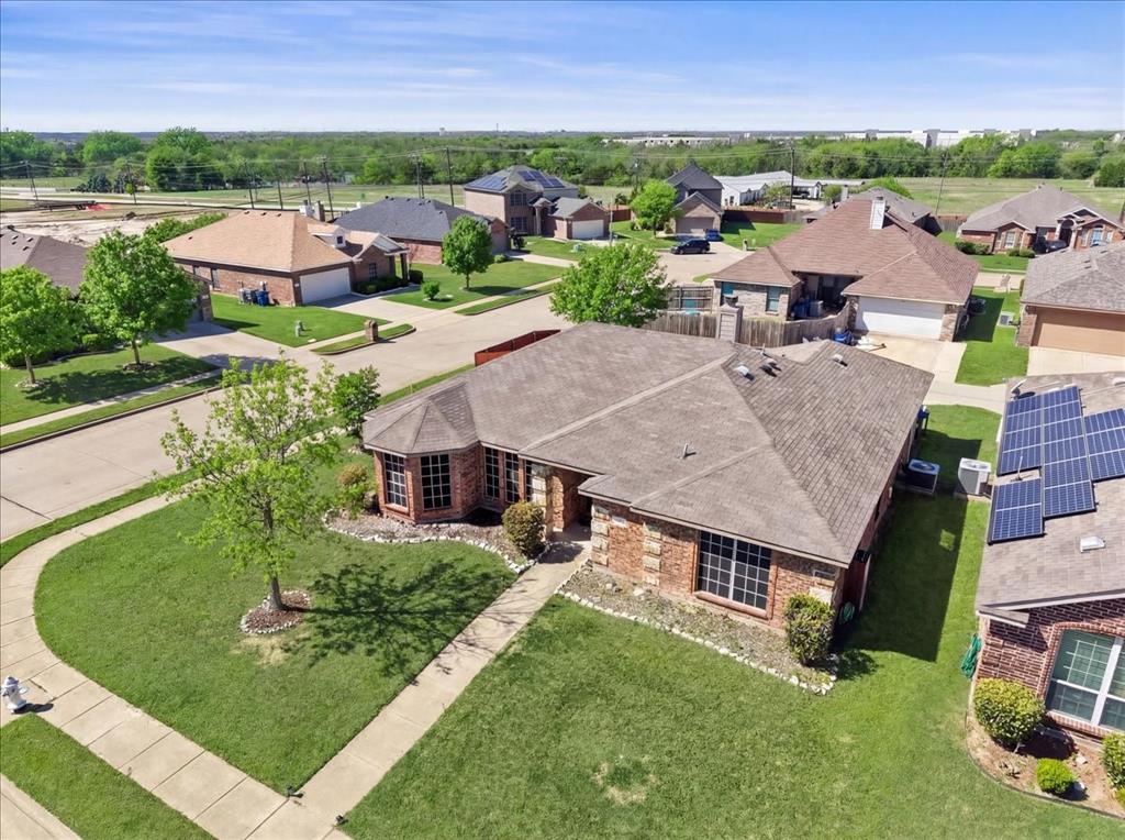 2001 Woodmere Drive Lancaster, TX 75134 - Photo 4 of 28