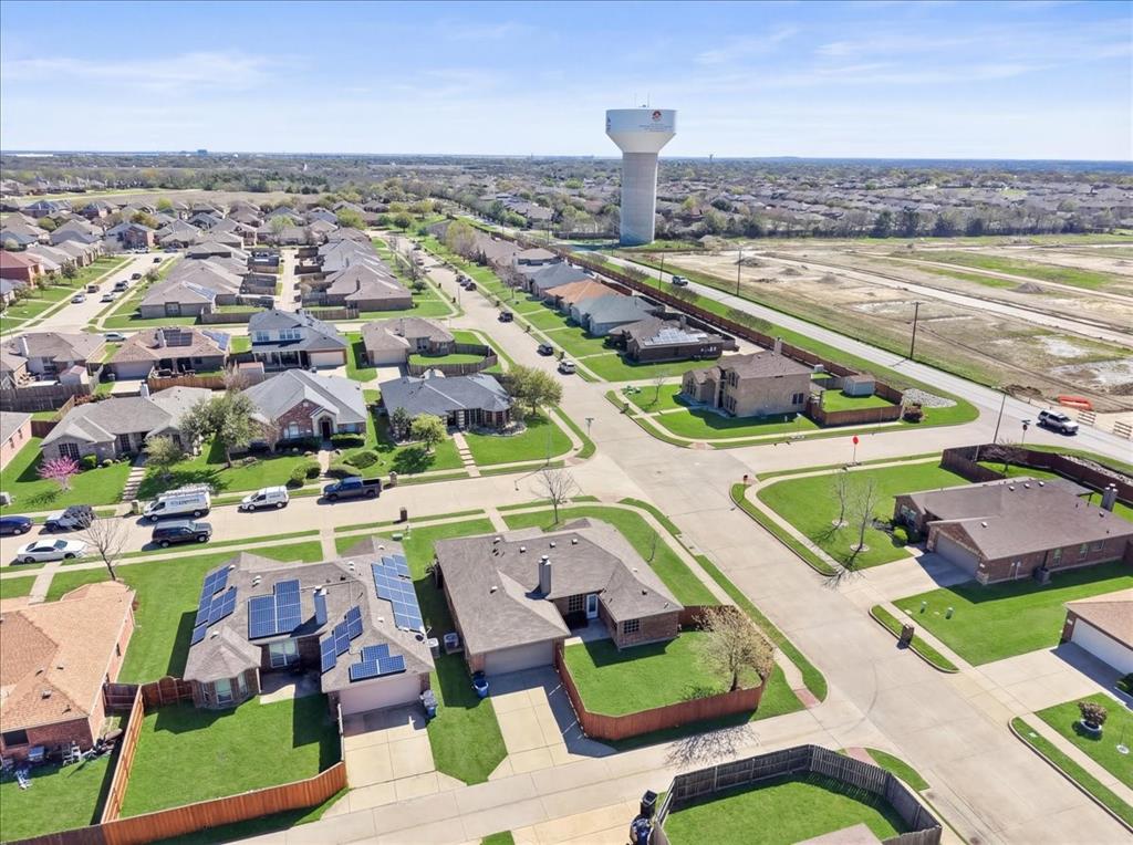 2001 Woodmere Drive Lancaster, TX 75134 - Photo 5 of 28
