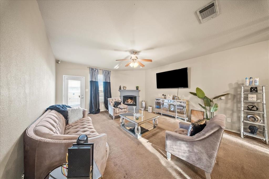 2001 Woodmere Drive Lancaster, TX 75134 - Photo 9 of 28