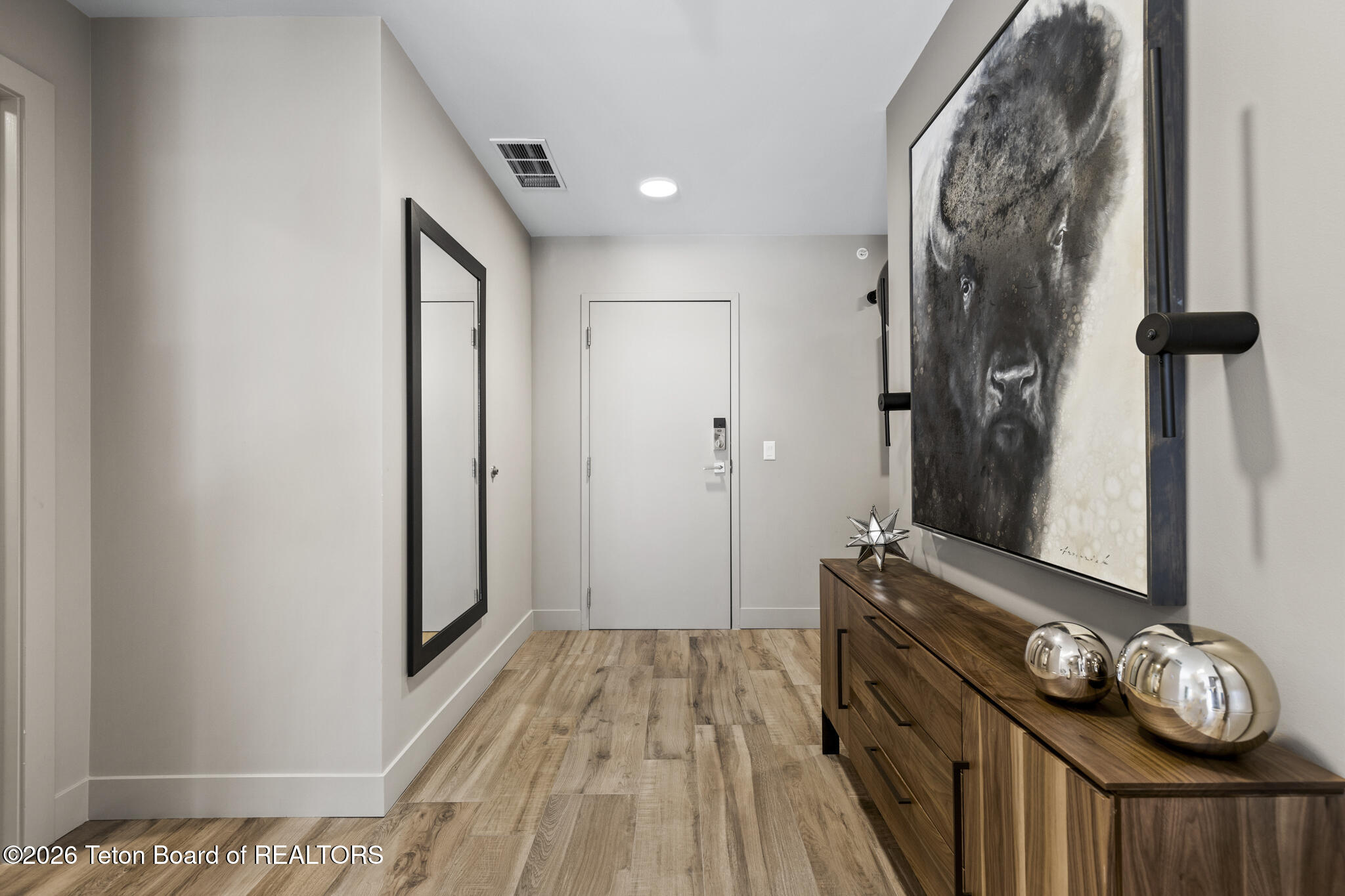 150 West Simpson Avenue, Unit 404 Jackson, WY 83001 - Photo 13 of 27 6V2A5303