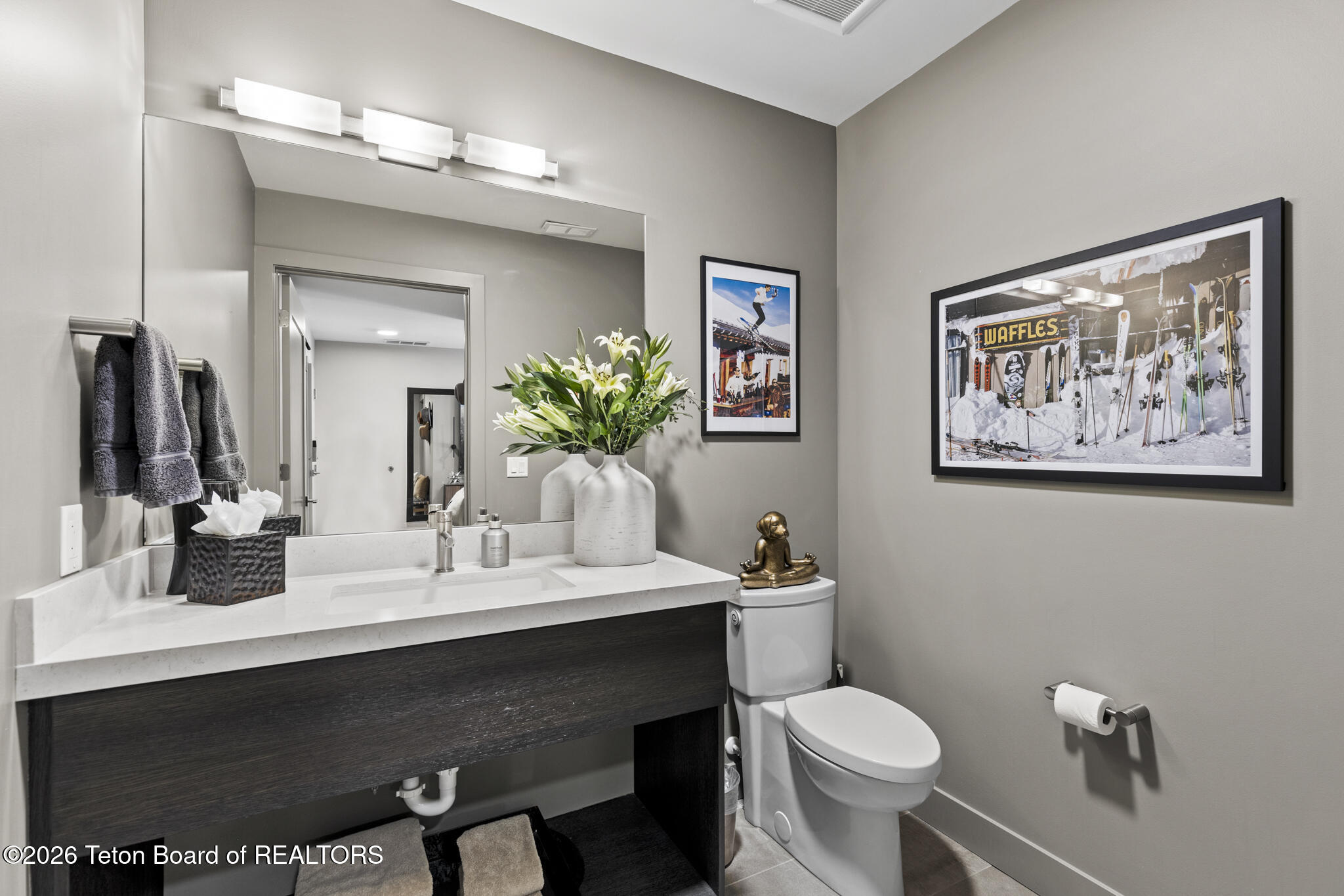 150 West Simpson Avenue, Unit 404 Jackson, WY 83001 - Photo 14 of 27 6V2A5275