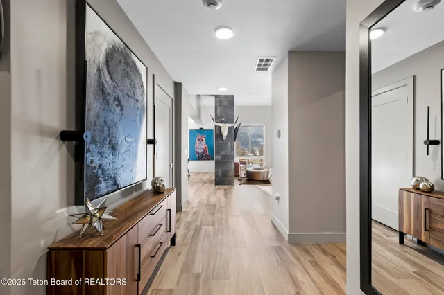 $2,200,000 | 150 West Simpson Avenue, Unit 404, Jackson, WY 83001