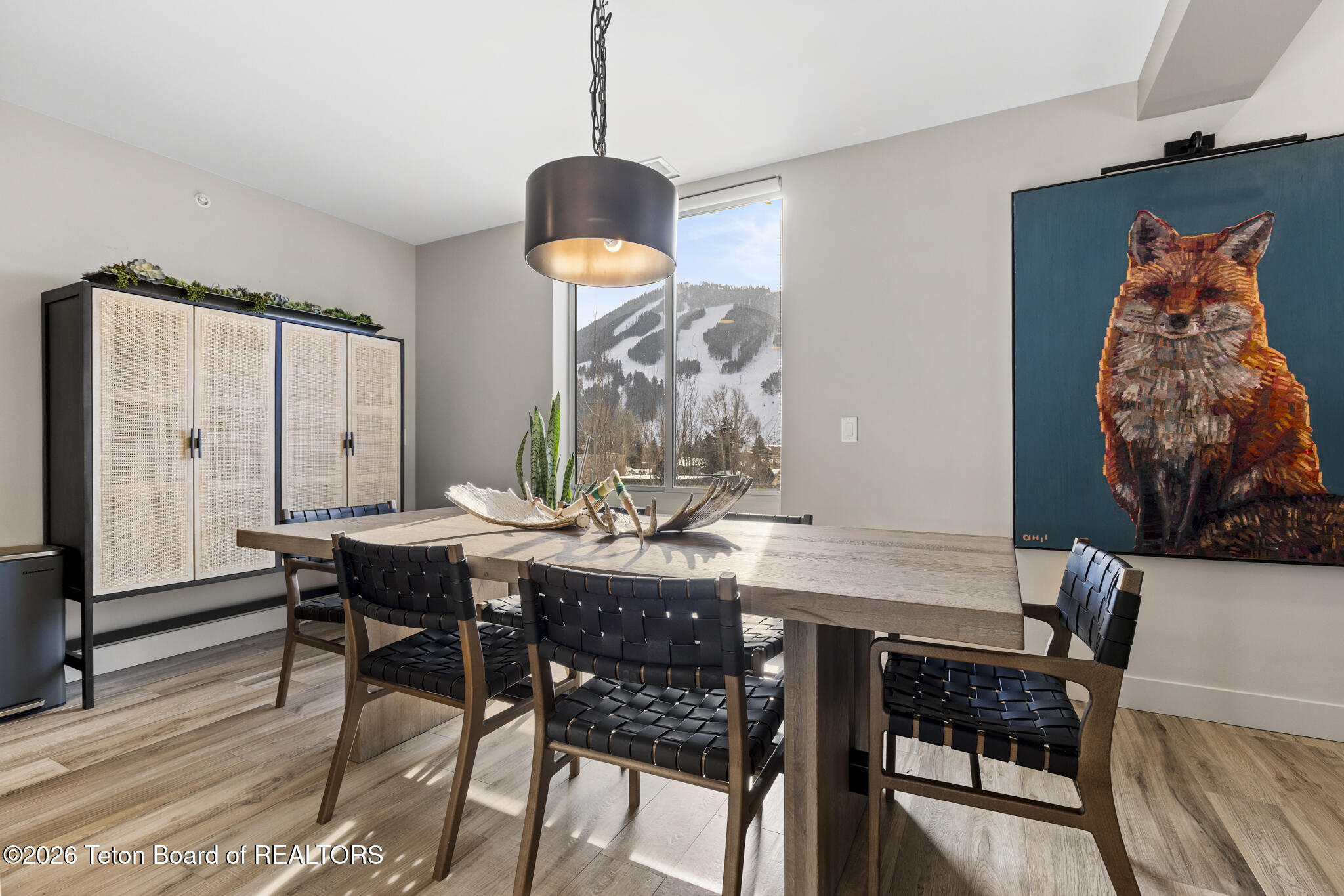 150 West Simpson Avenue, Unit 404 Jackson, WY 83001 - Photo 6 of 27 6V2A5057