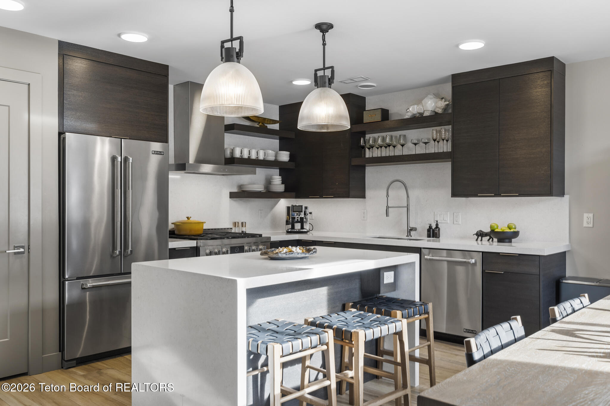 150 West Simpson Avenue, Unit 404 Jackson, WY 83001 - Photo 8 of 27 6V2A5021