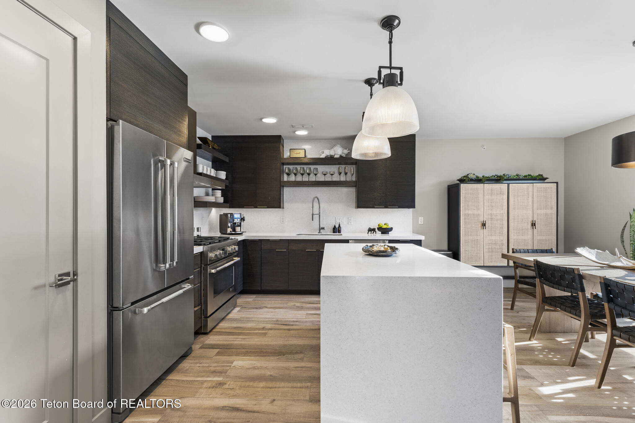 150 West Simpson Avenue, Unit 404 Jackson, WY 83001 - Photo 10 of 27 6V2A5161